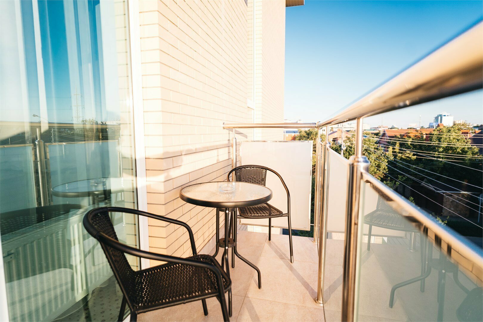 Двухместный номер Delux с кроватью размера "KingSize" и балконом