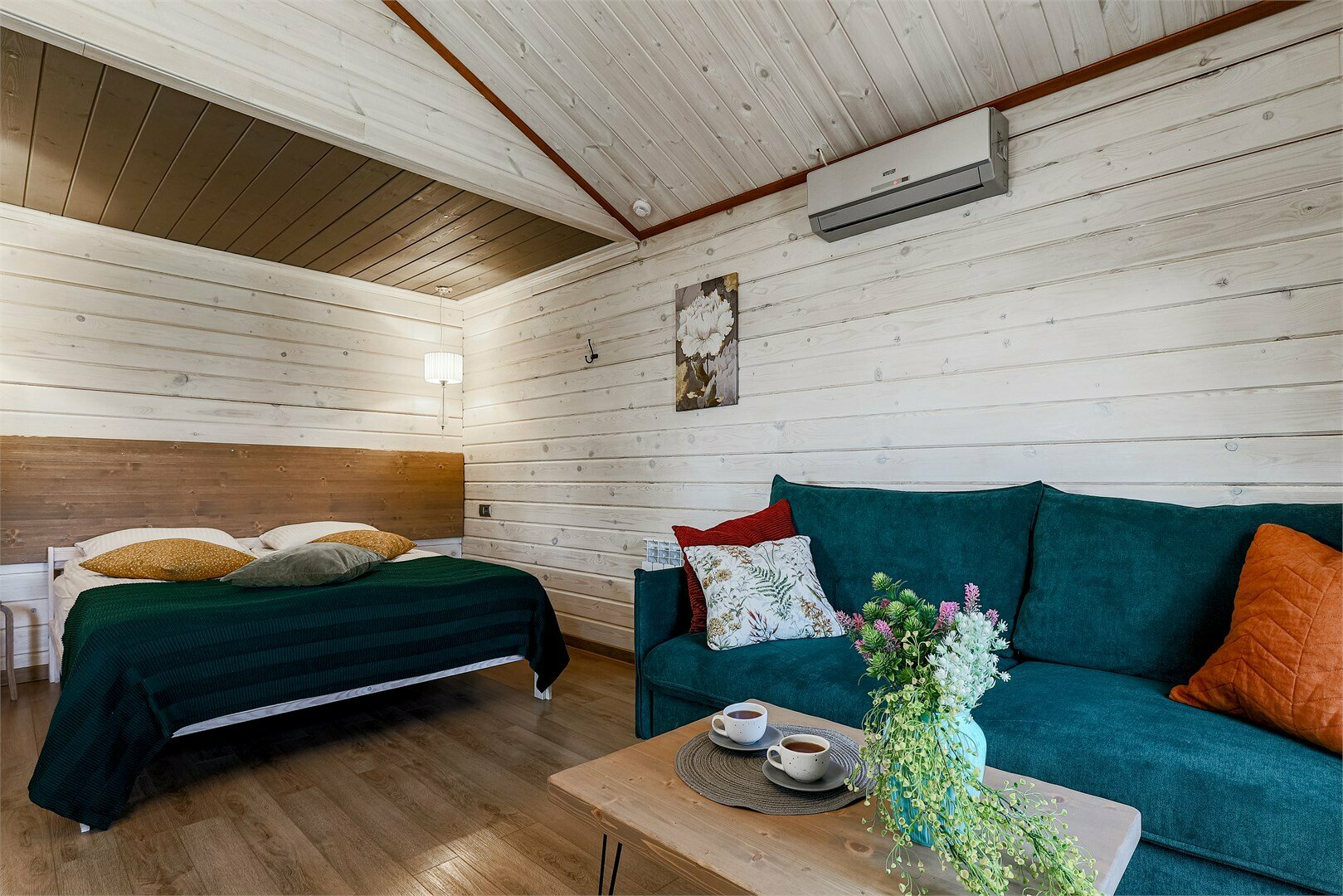 Коттедж с террасой