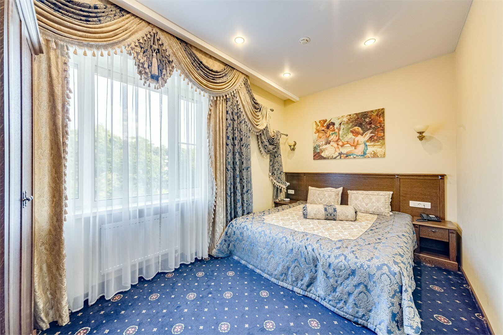 Люкс - двухкомнатный Номер