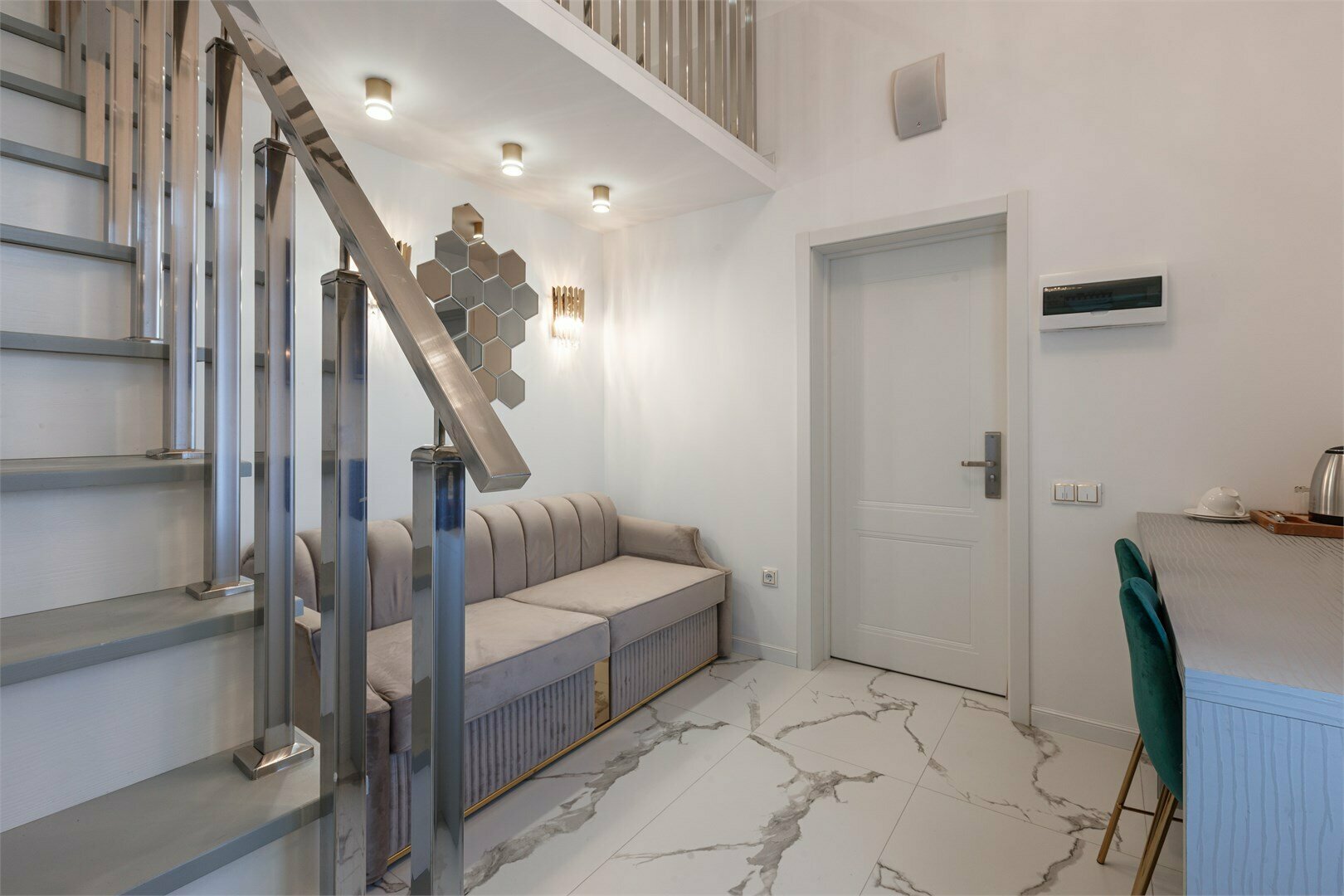 Студия с видом на парк