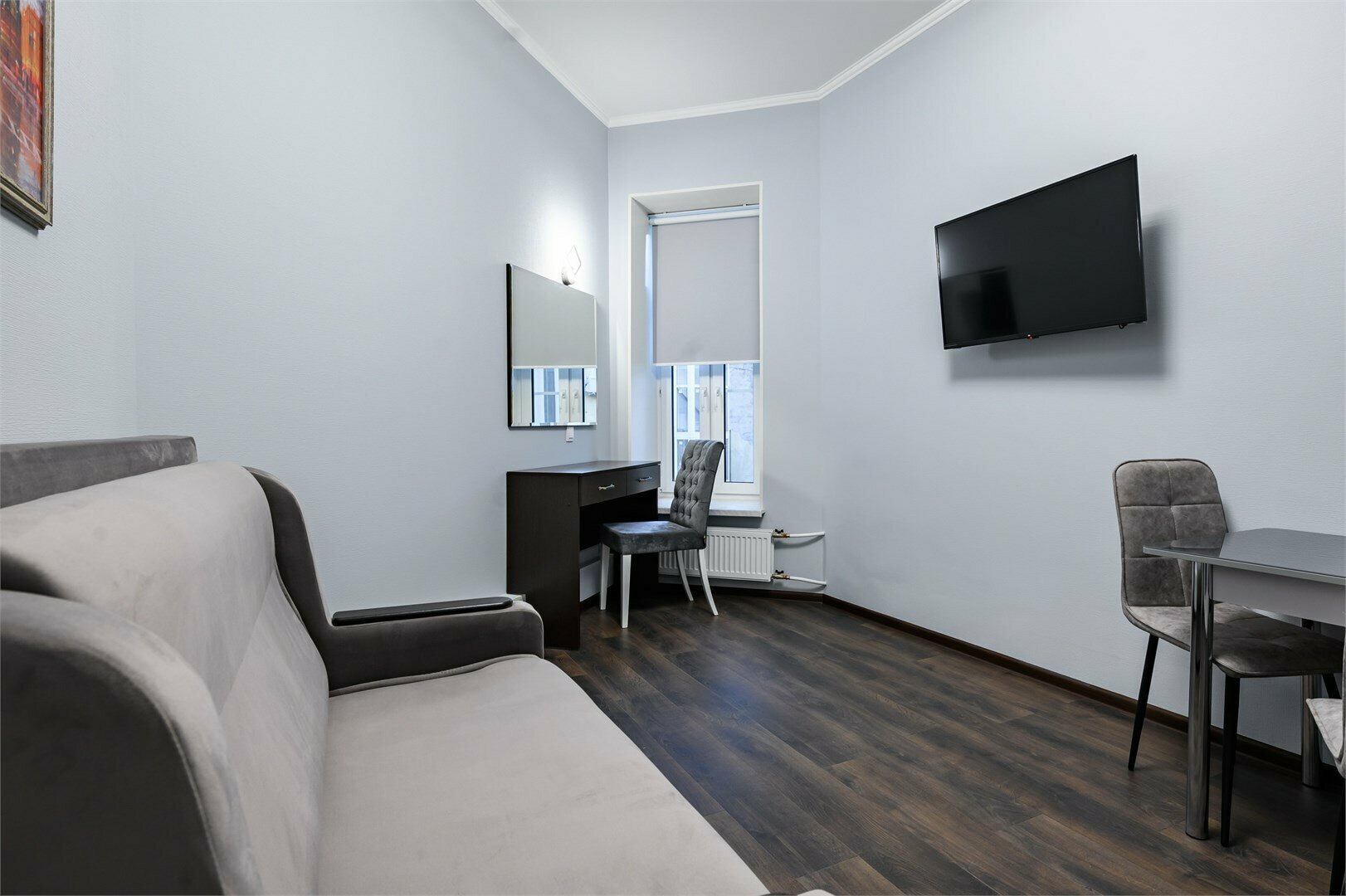 Двухкомнатные просторные апартаменты с видом в тихий, уютный Питерский дворик, 55 м2