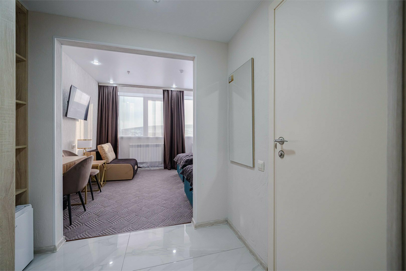 Двухместный улучшенный номер с двумя раздельными кроватями