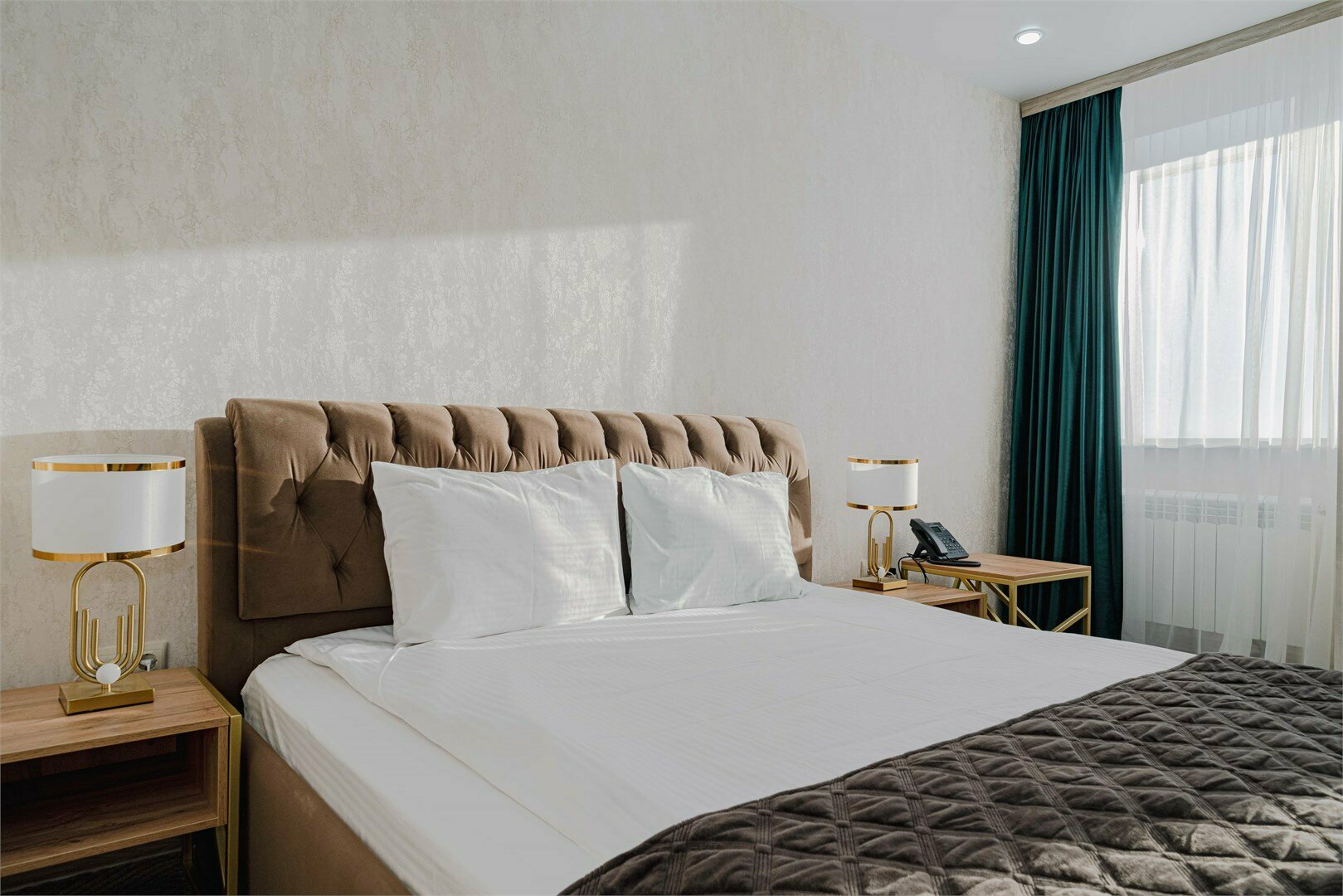 Люкс с видом на озеро