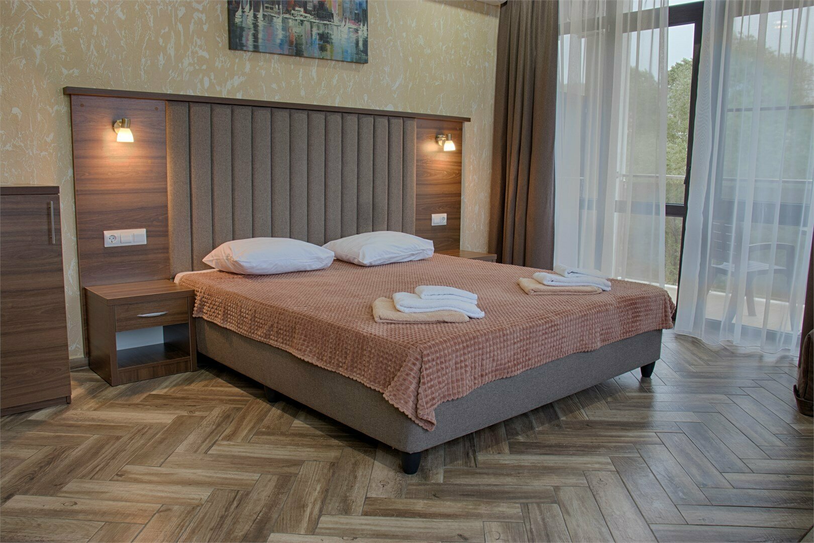 «Стандарт+» с балконом