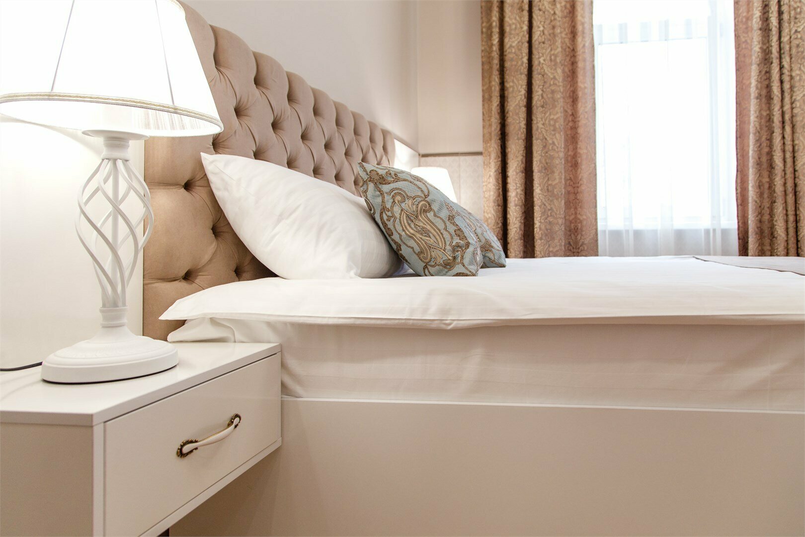 Улучшенный двухместный номер с 1 кроватью