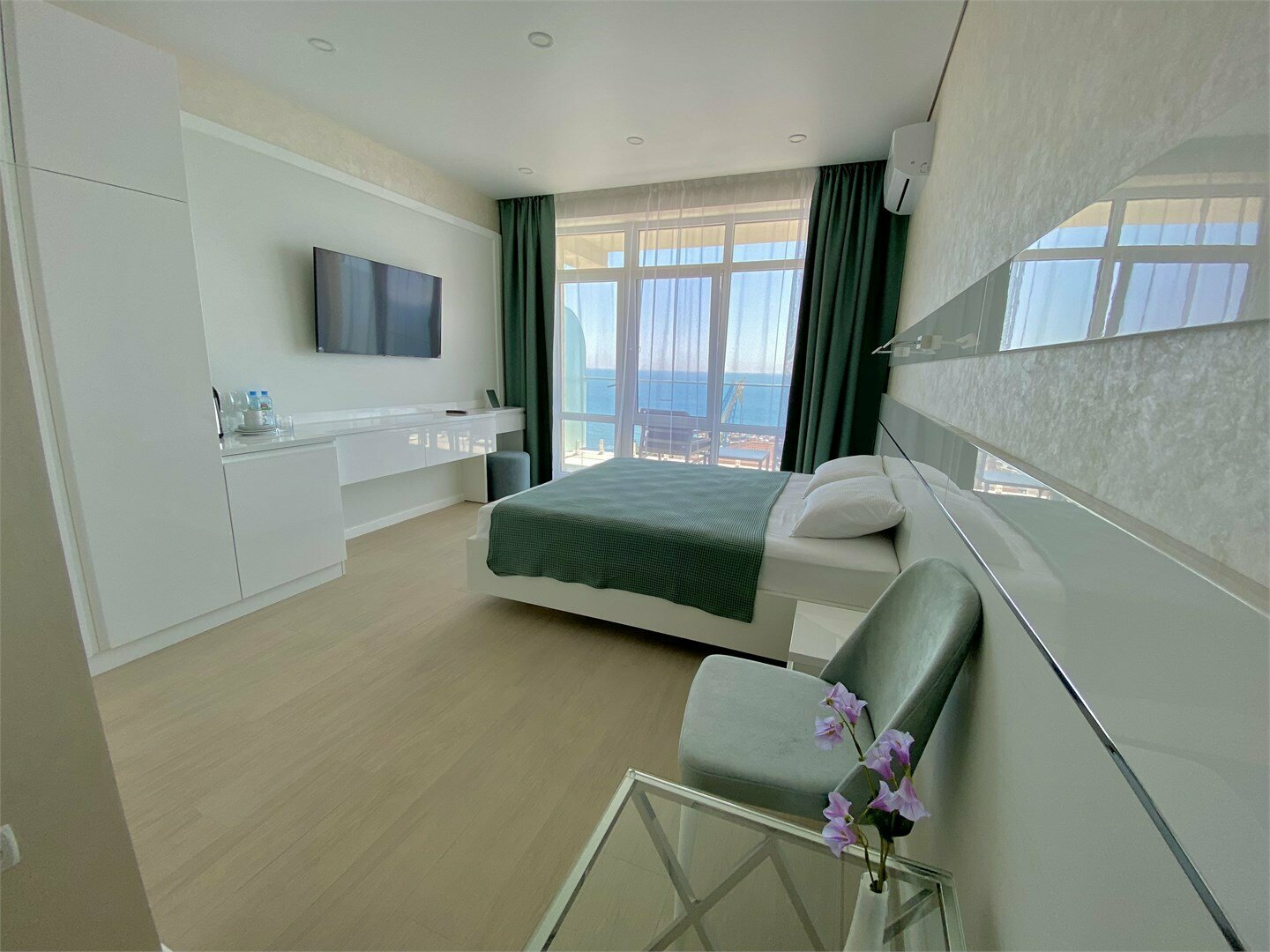 однокомнатный номер с видом на море