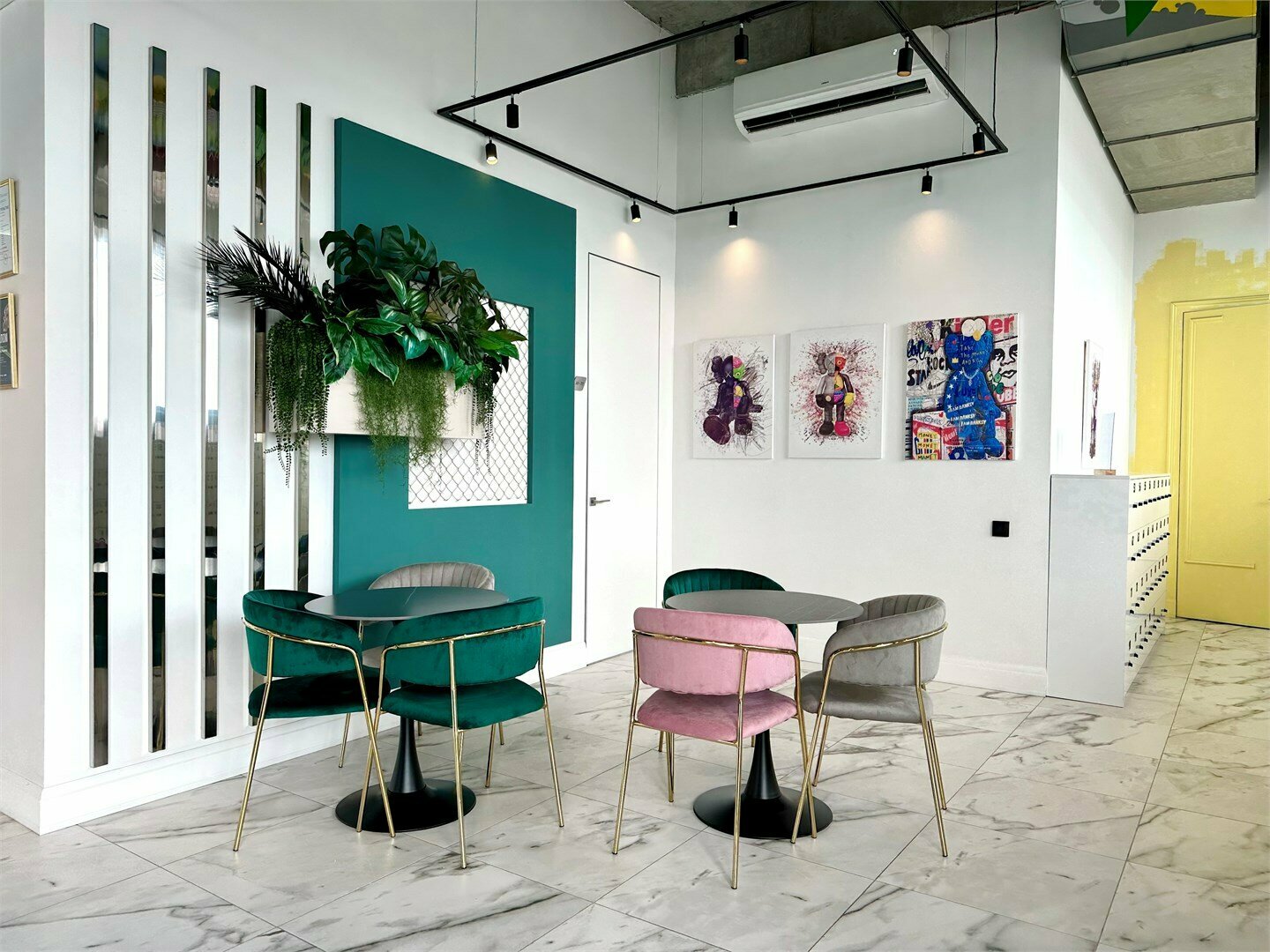 Одноместная капсула в общей зоне (верх)