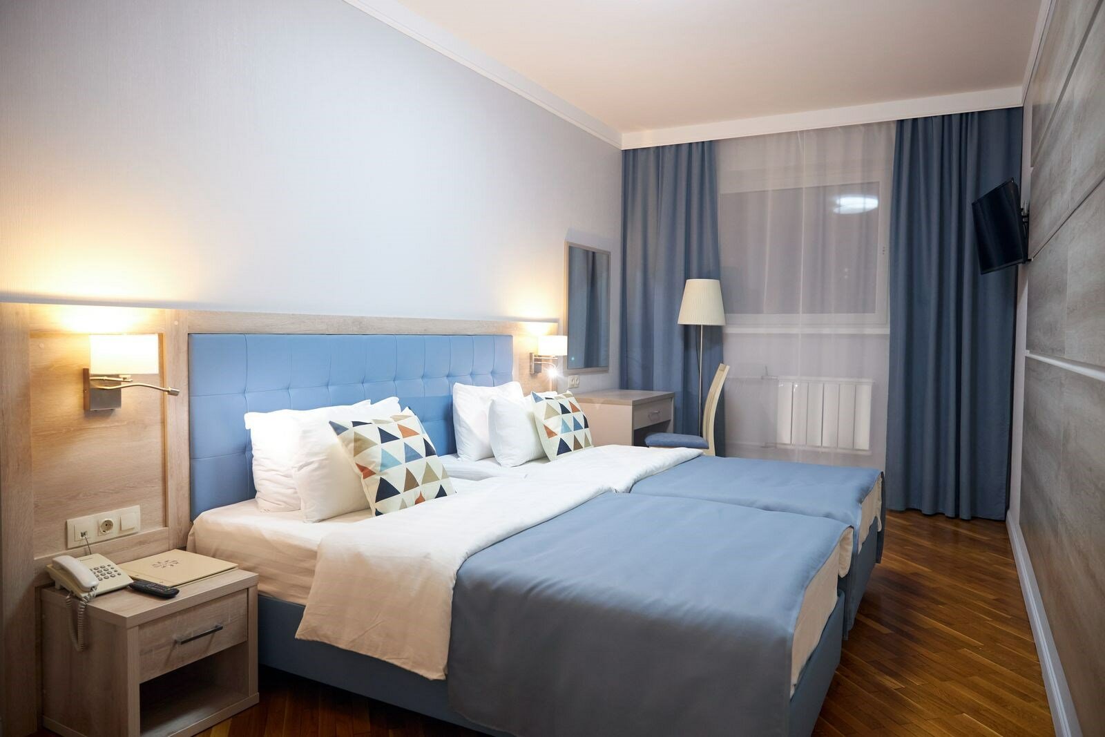 Улучшенный двухместный номер с 1 кроватью или 2 отдельными кроватями, вид на город