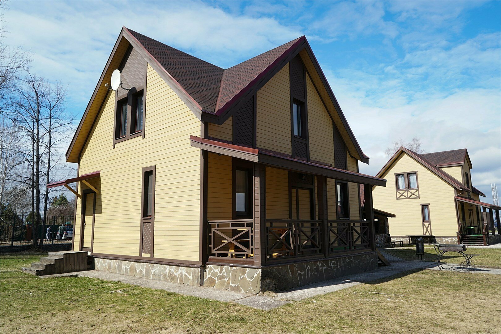 Коттедж- двухэтажный коттедж