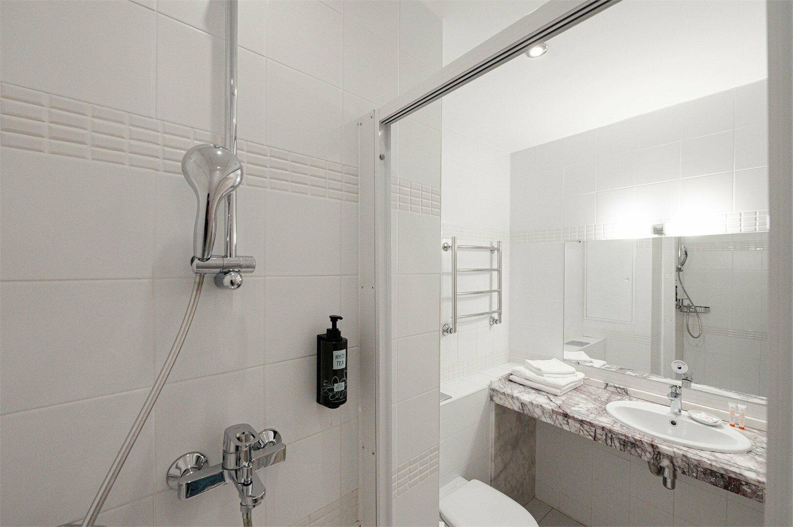 Стандарт с большой кроватью и видом на море