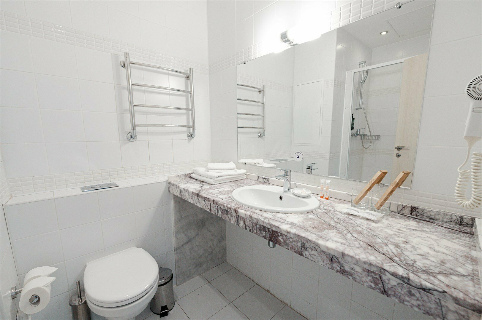 Стандарт с большой кроватью и видом на море