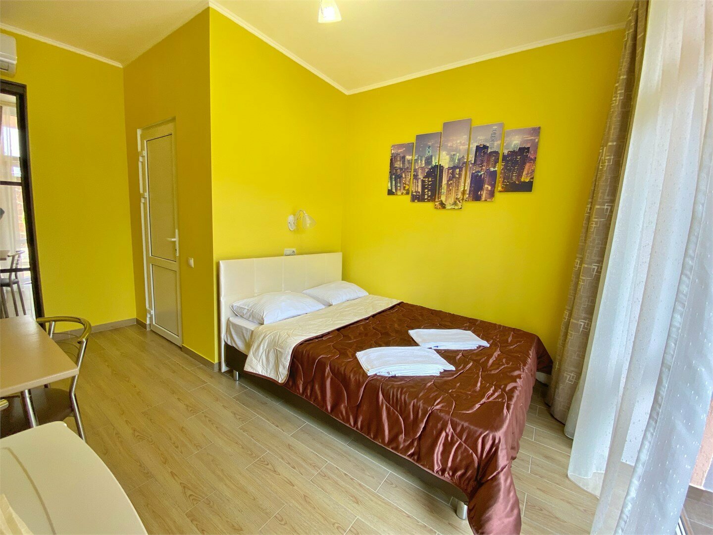 Улучшенный двухместный номер с 1 кроватью