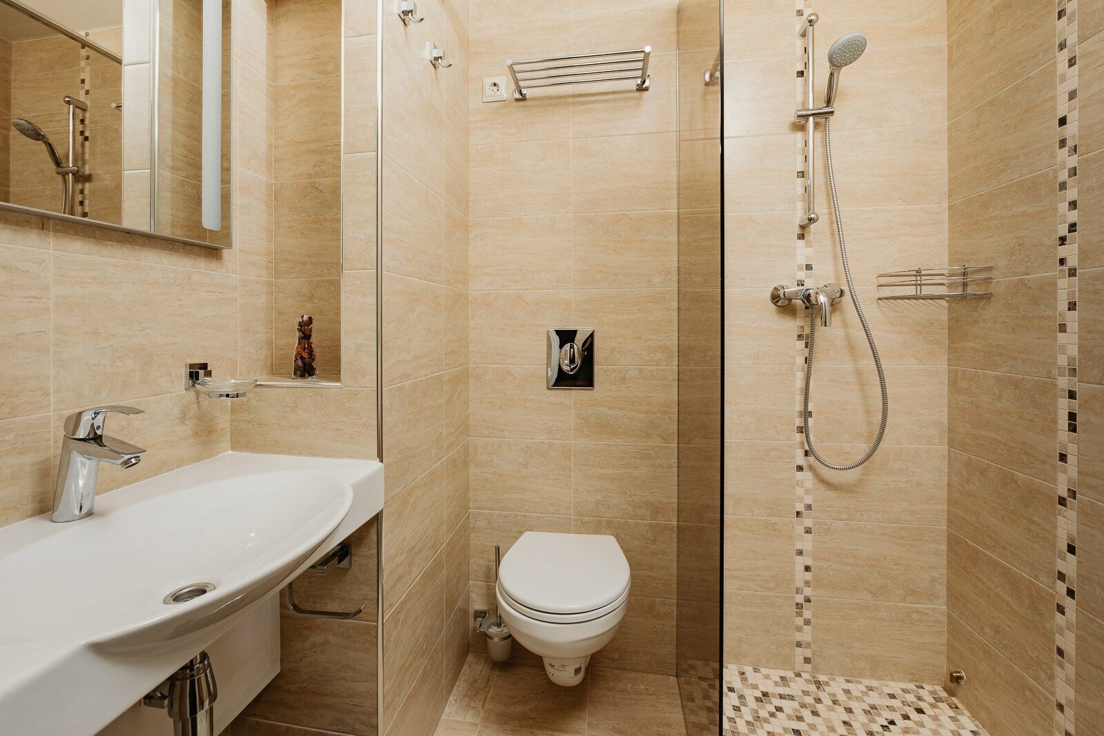 Улучшенный номер с кроватью размера «king-size»