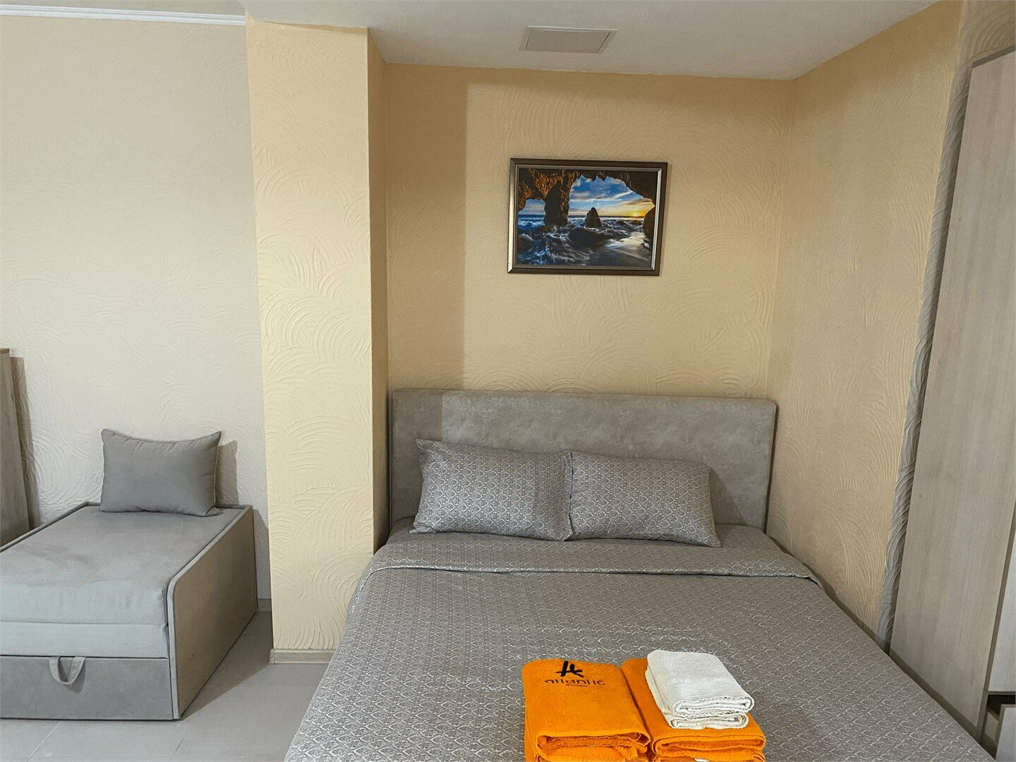 Двухкомнатные апартаменты "Фиолетовый"-1 эт