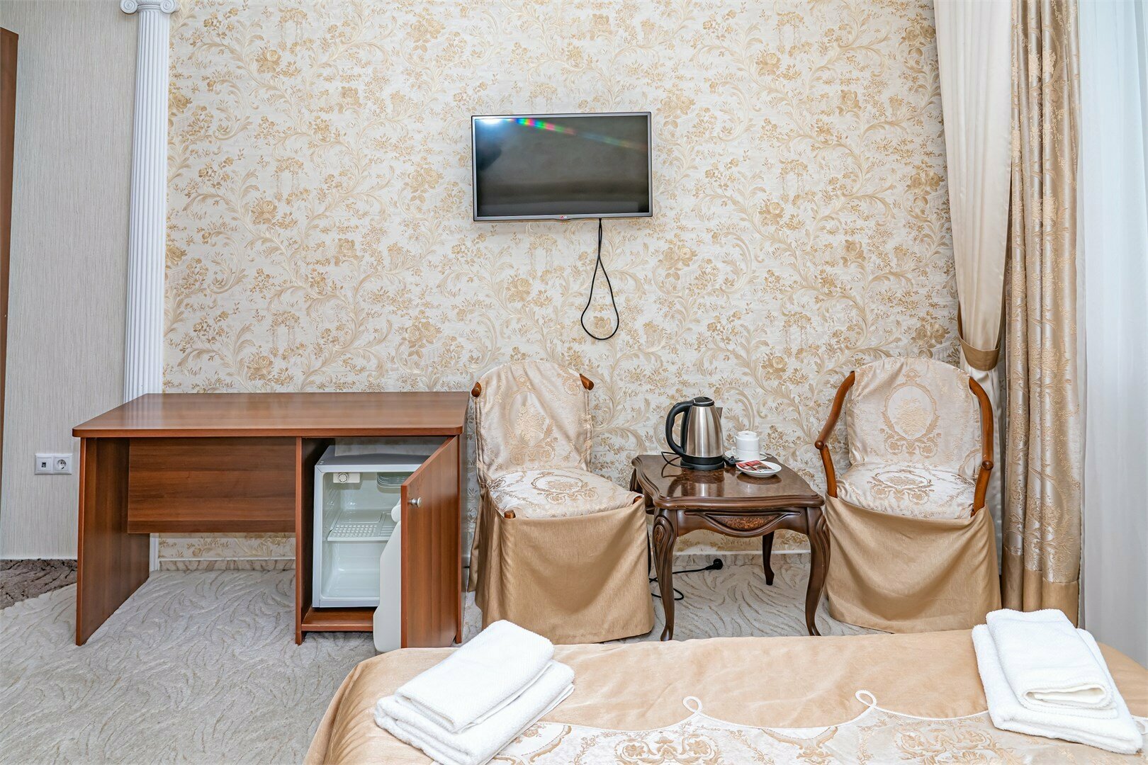 Стандартный двухместный номер с двухспальной кроватью