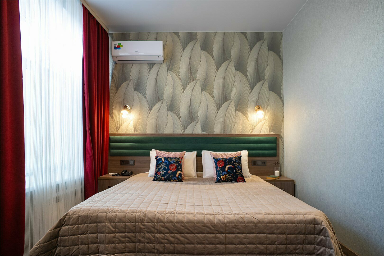 Полулюкс с 1 двуспальной кроватью