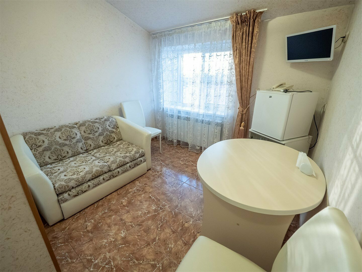 СЕМЕЙНЫЙ 2-х комнатный (4-местный) на 3 этаже. Старый номерной фонд