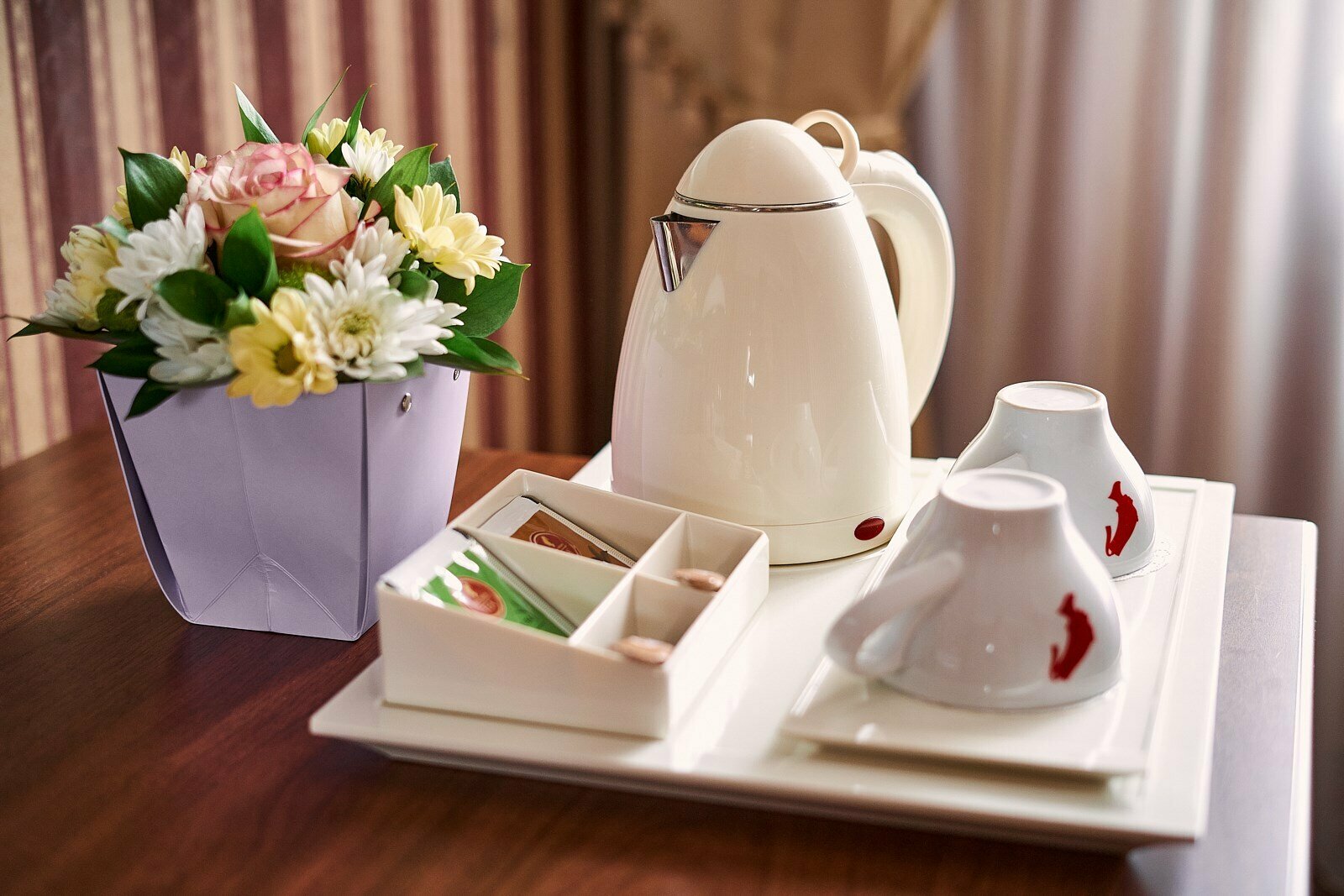 Джуниор Сюит