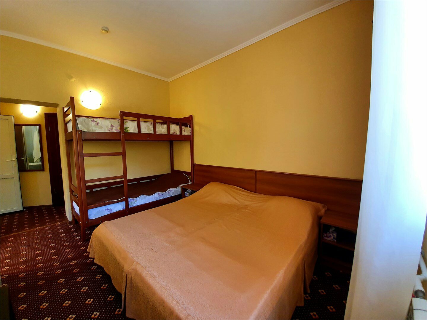 Семейный номер с балконом № 41