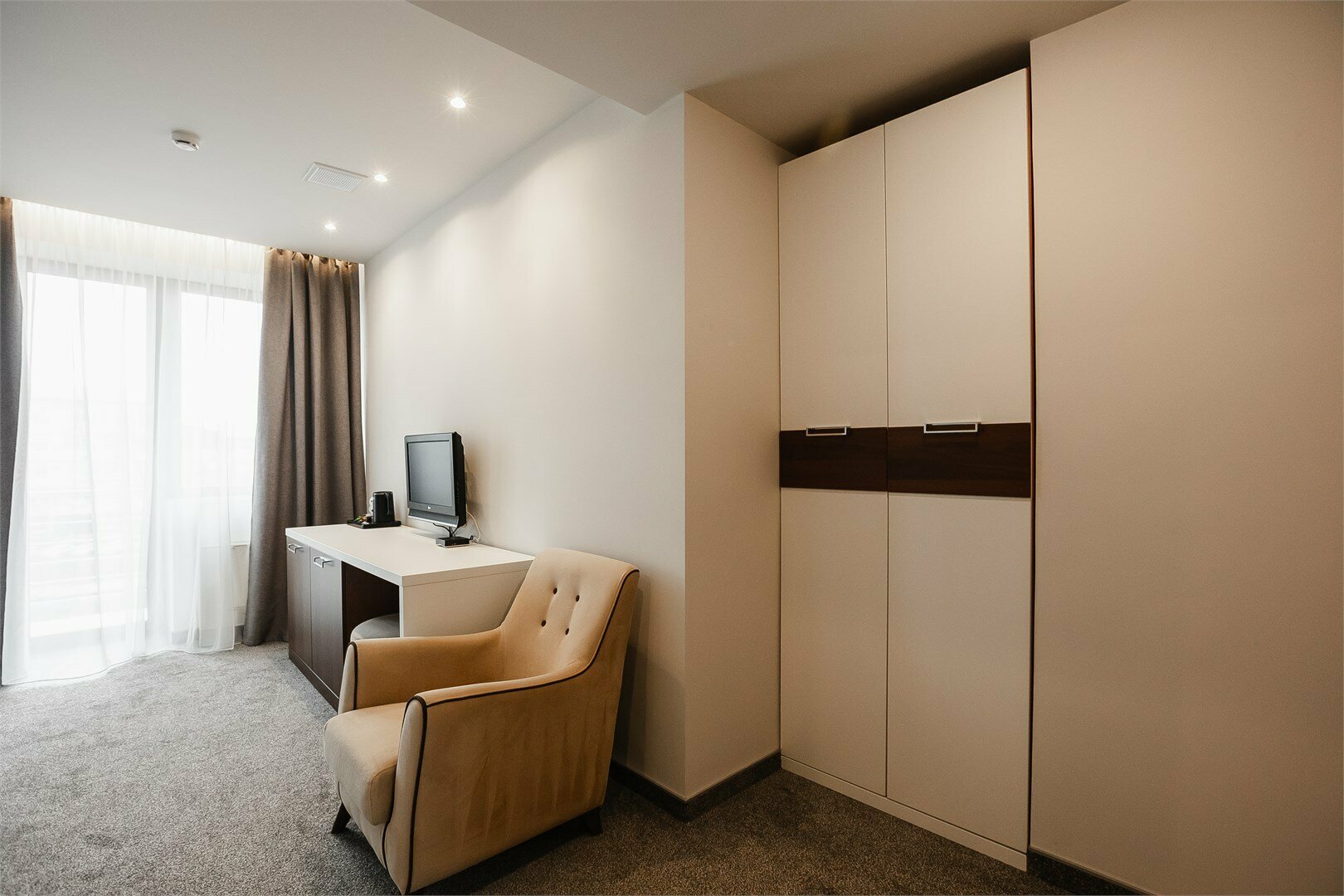 Номер-студия с балконом