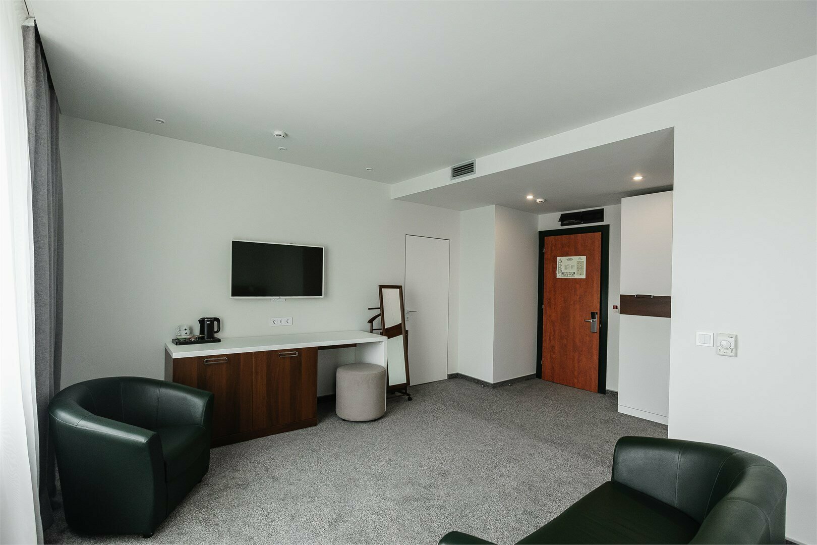 Полулюкс с видом на канал