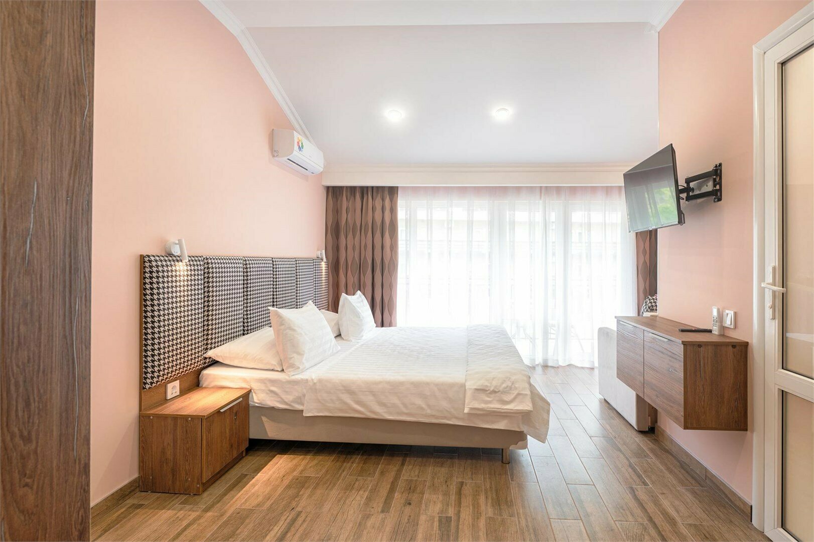 Стандарт улучшенный с балконом