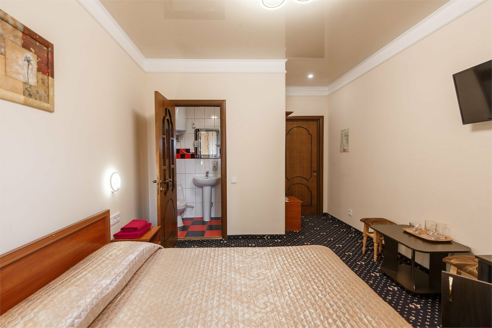 № 7 Стандартный номер с 2-х спальной кроватью