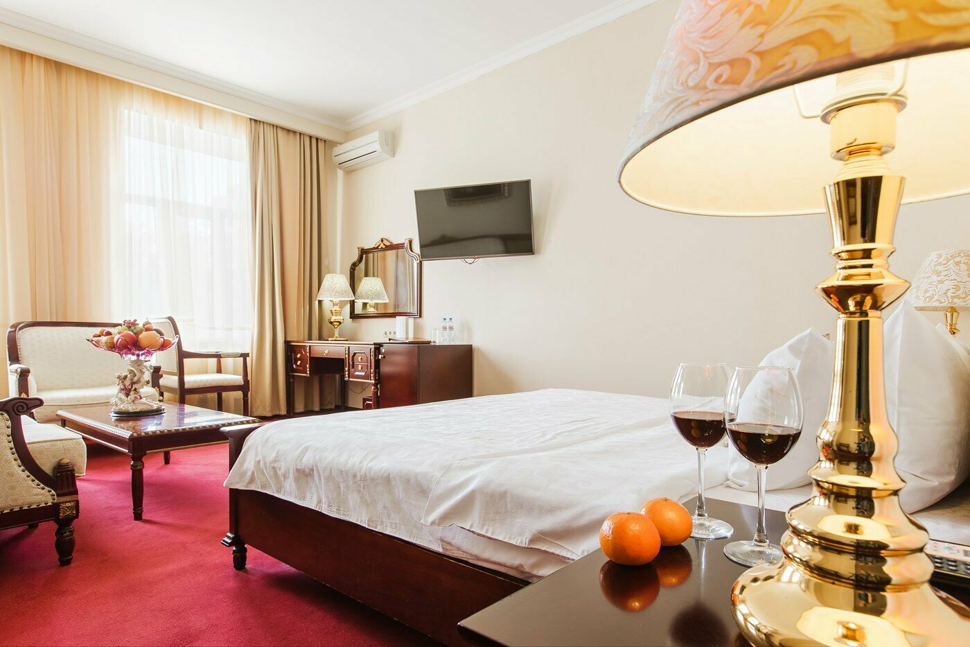 Делюкс  с кроватью размера "King Size"