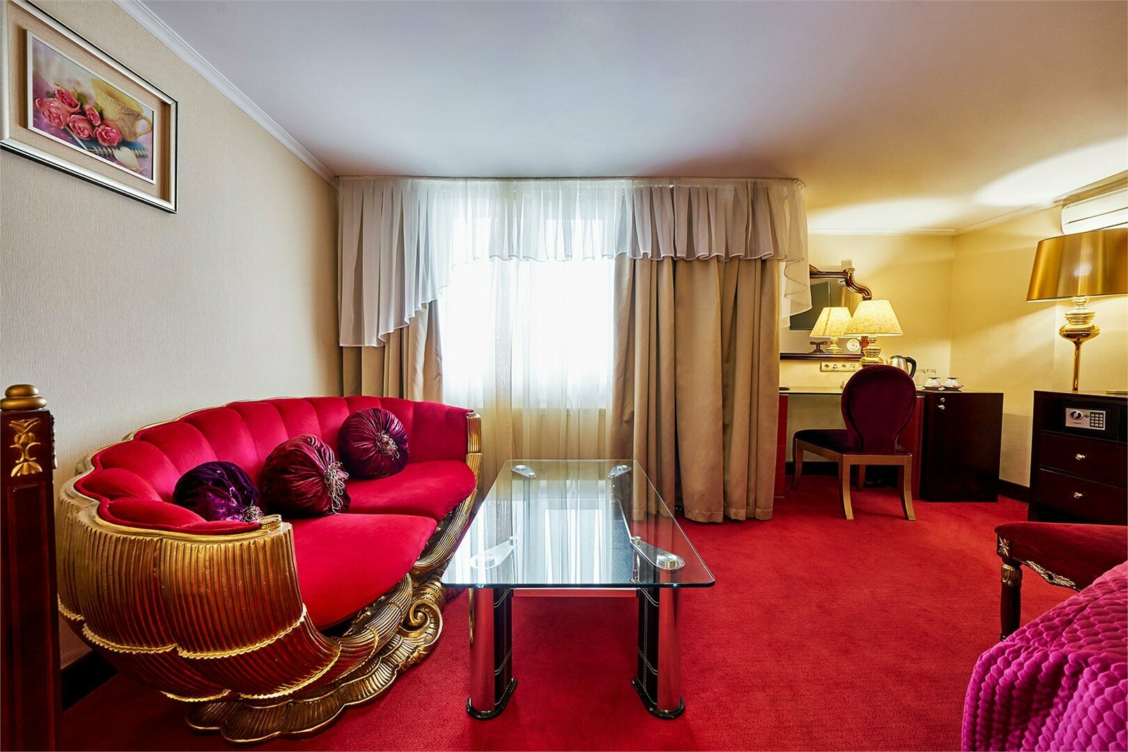 Делюкс  с кроватью размера "King Size"