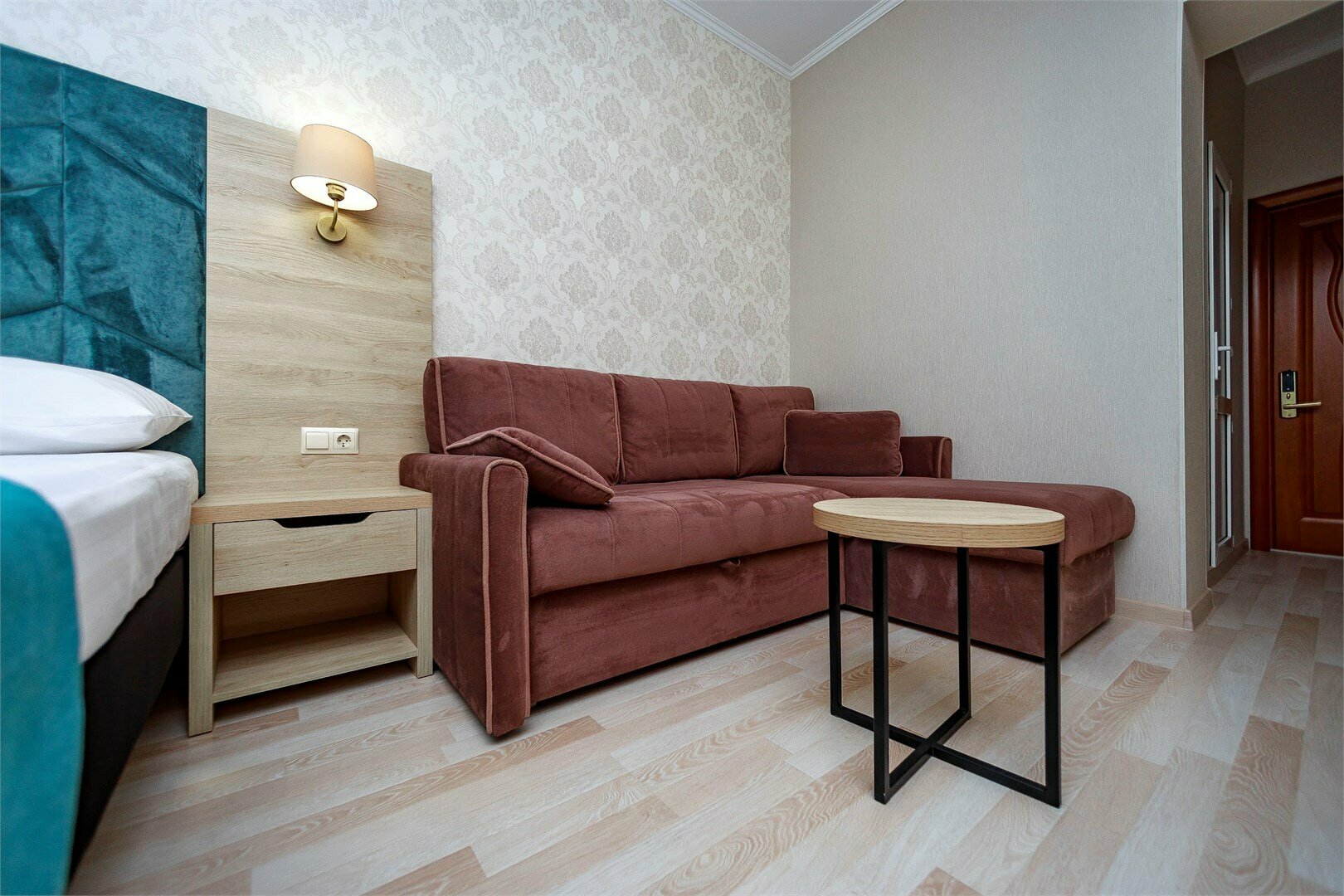 Делюкс с видом на бассейн