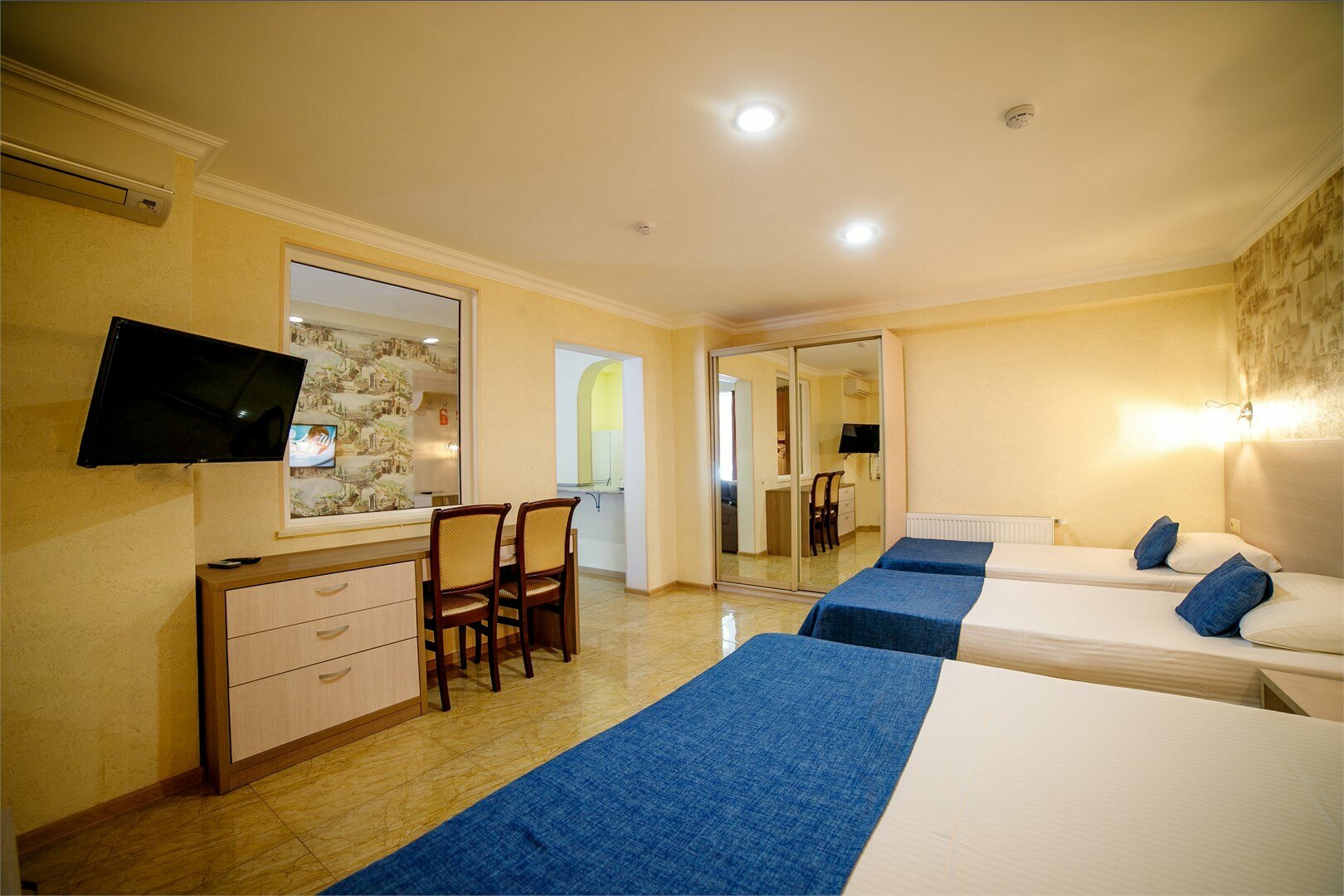 Семейная студио с кухней