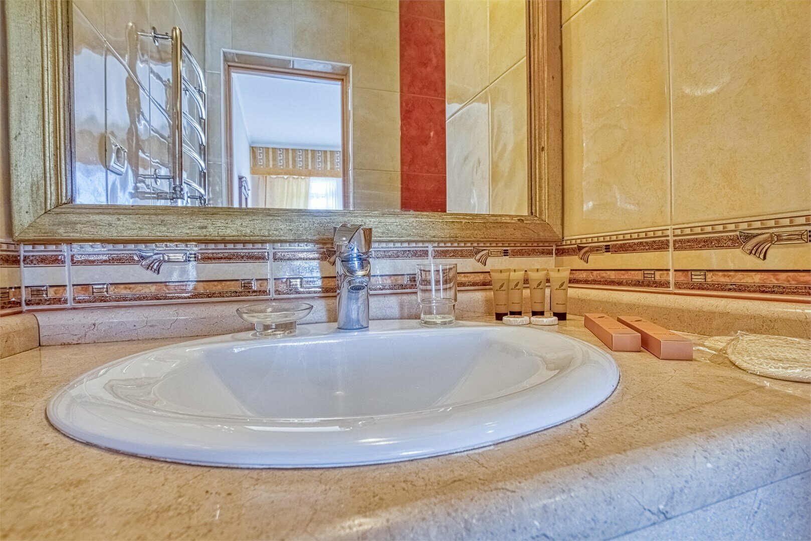 Люкс двухкомнатный с кухней