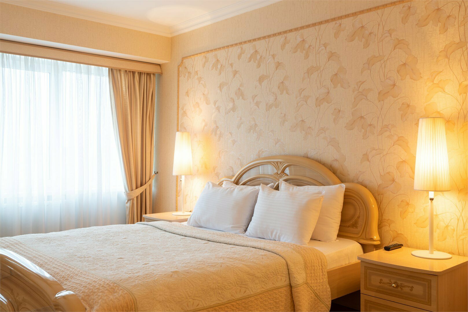 Номер-студия с кроватью размера «king-size»