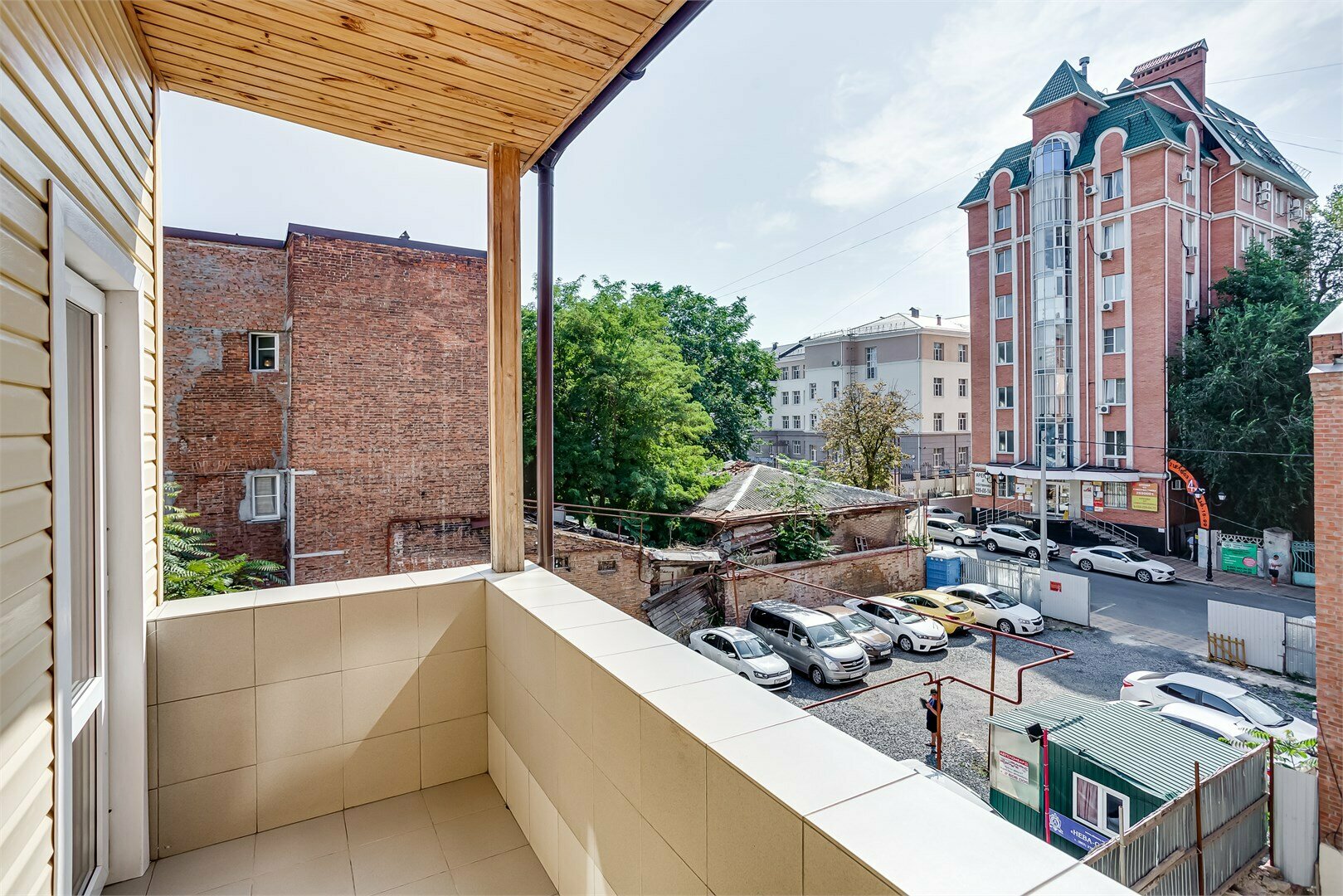 Семейный с балконом