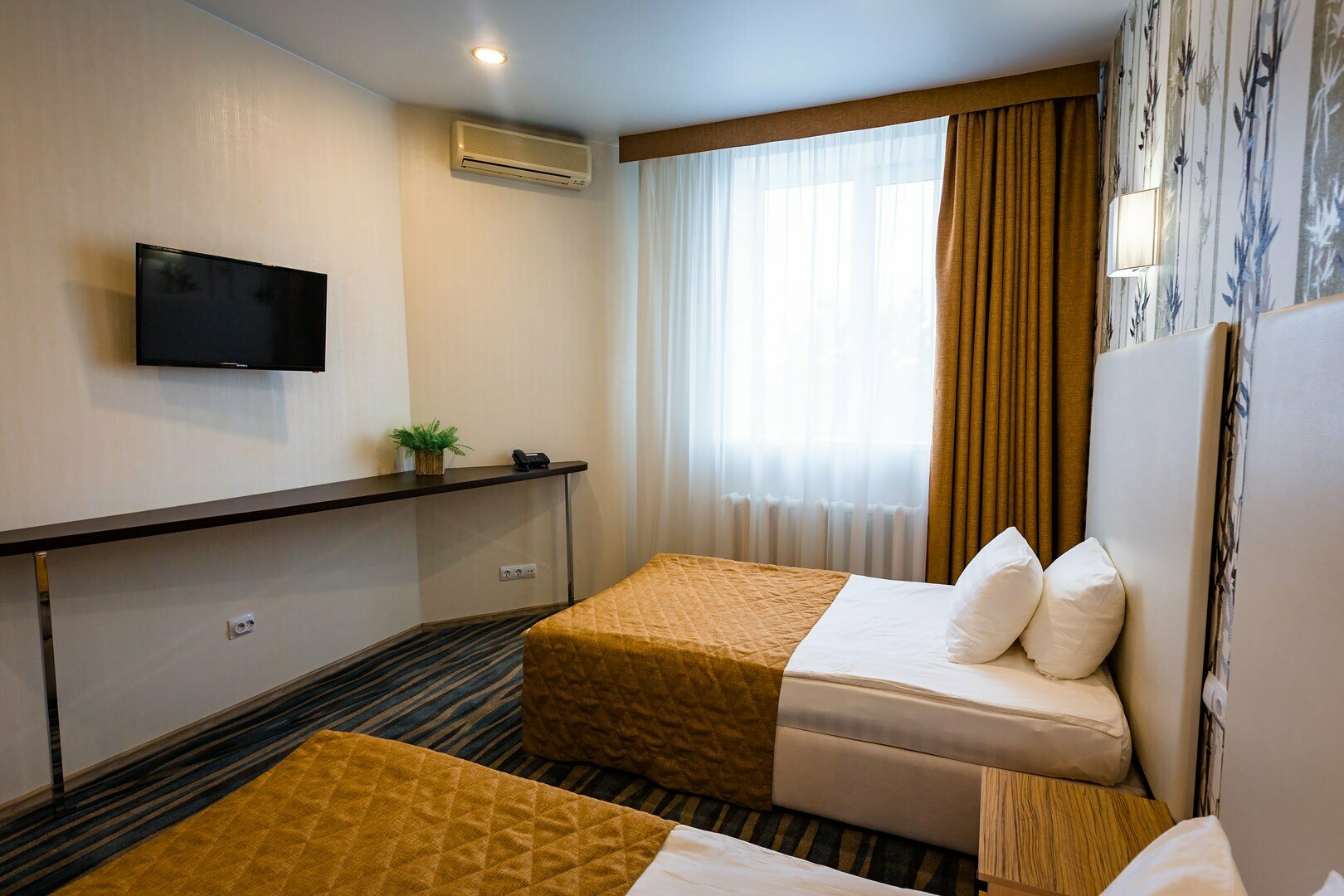 Трехместный люкс