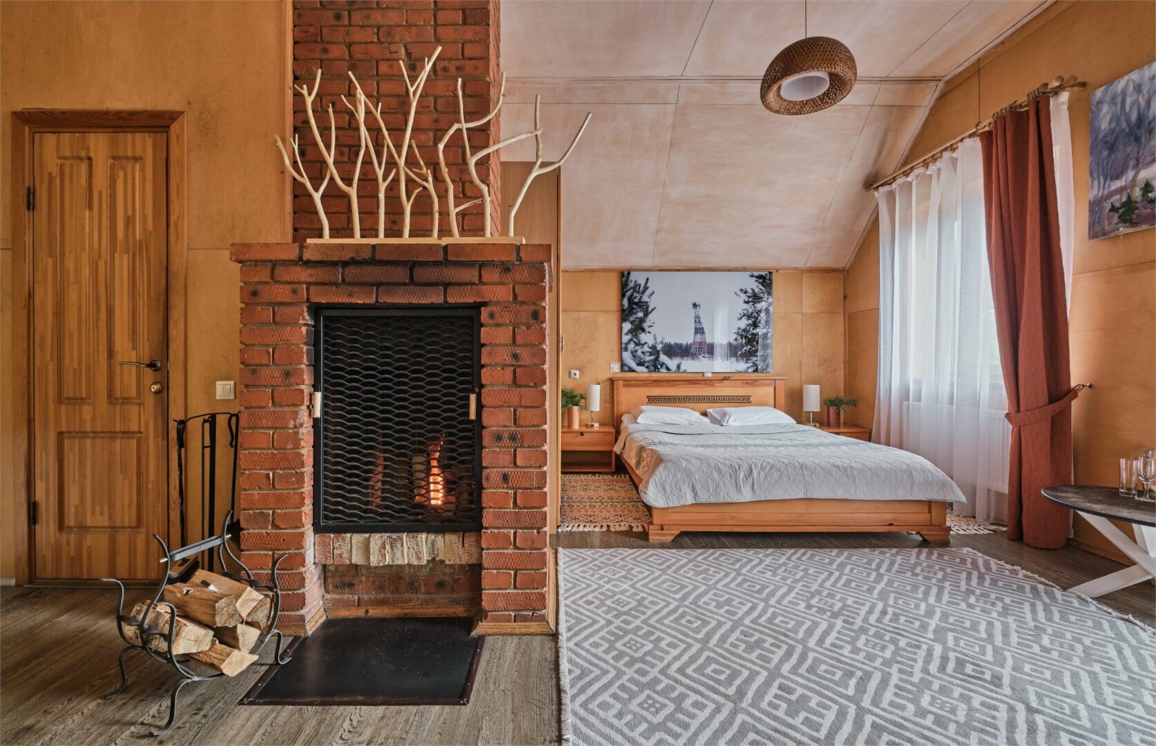 Делюкс с камином