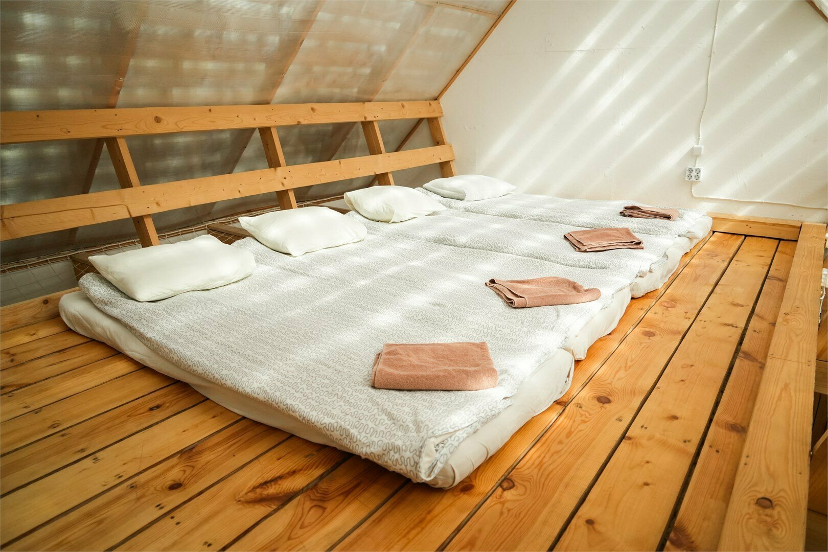 арт-дом  «Сарай Сараев».  Авторы АБ  «Manipulazio ne internazionale» и арт-группа «Mississippi »