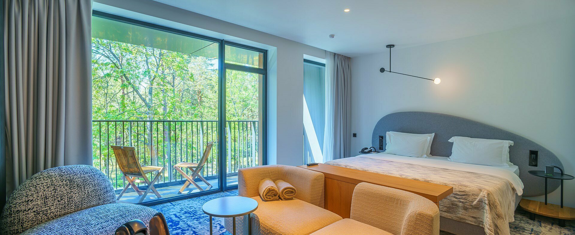 ПРЕДСТАВИТЕЛЬСКИЙ ЛЮКС С МАССАЖЕРОМ ДЛЯ НОГ YAMAGUCHI