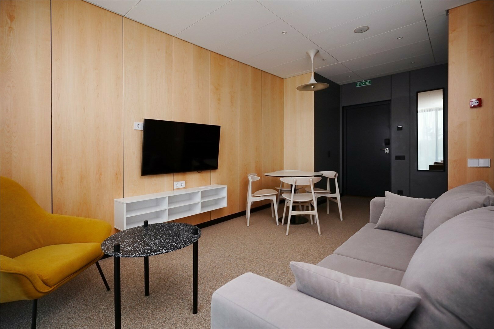 Номер «Студия» с отдельным входом для маломобильных групп населения