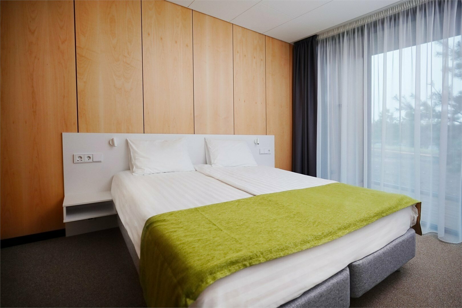 Номер «Студия» с отдельным входом для маломобильных групп населения