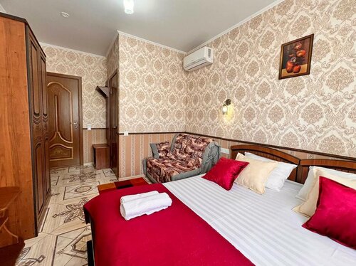 Улучшенный трехместный номер