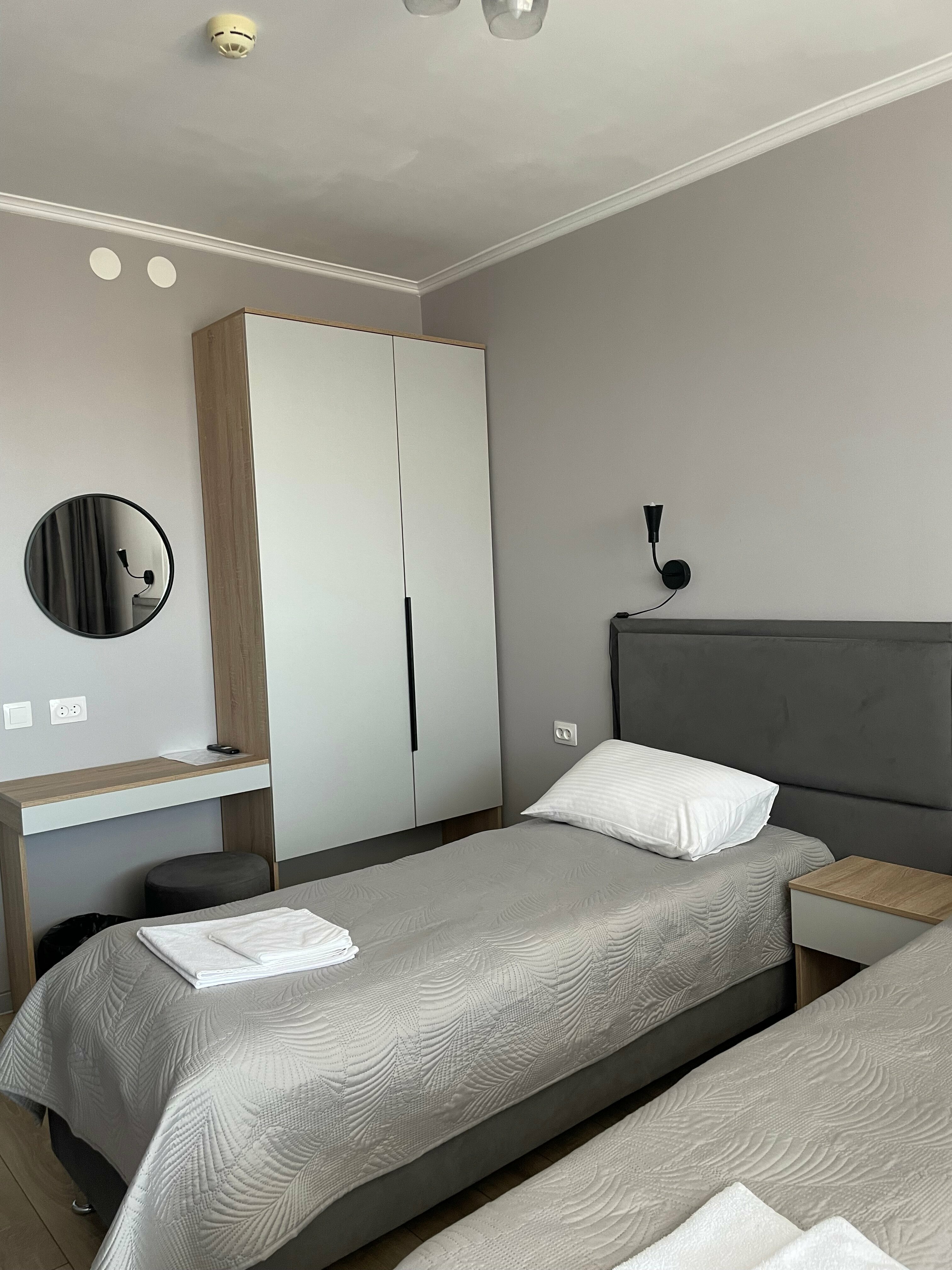 Двухместный номер с 1 кроватью или 2 отдельными кроватями и общей ванной комнатой