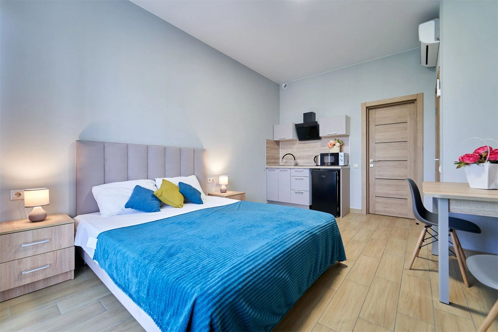 Апартаменты с видом на бассейн