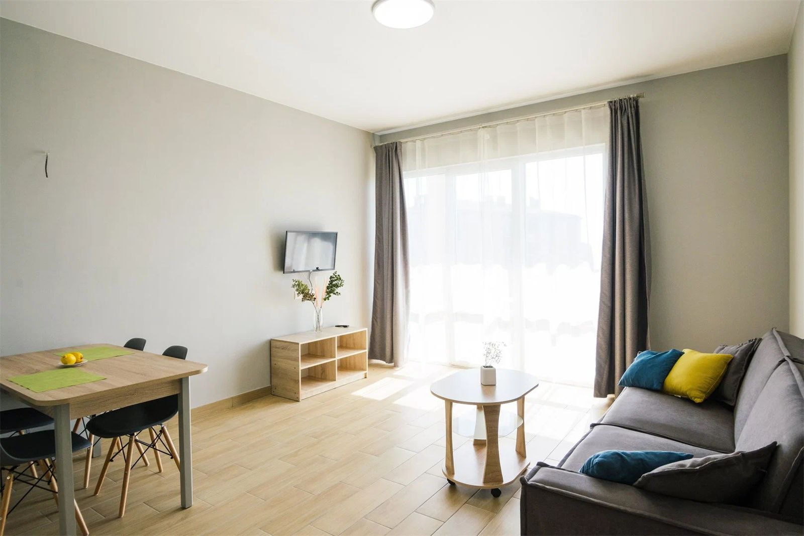 Апартаменты с видом на бассейн