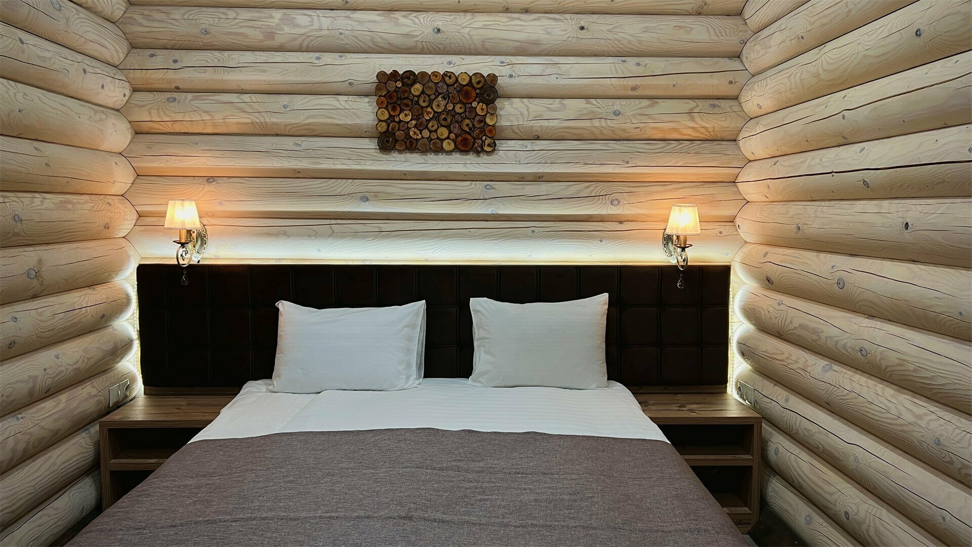 Шале с большой двухспальной кроватью NEW