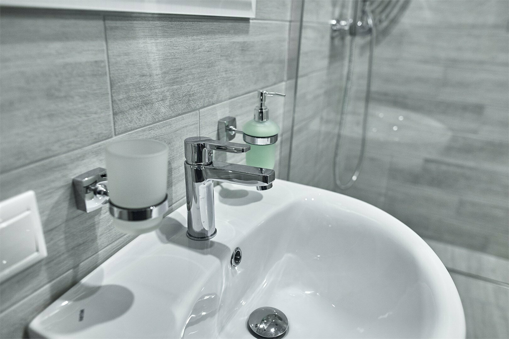 Стандартный двухместный номер с двуспальной кроватью (8)