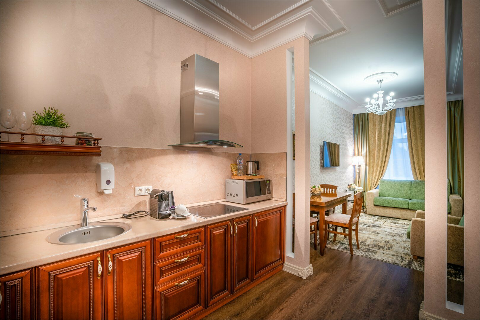 Люкс Адмиралтейский