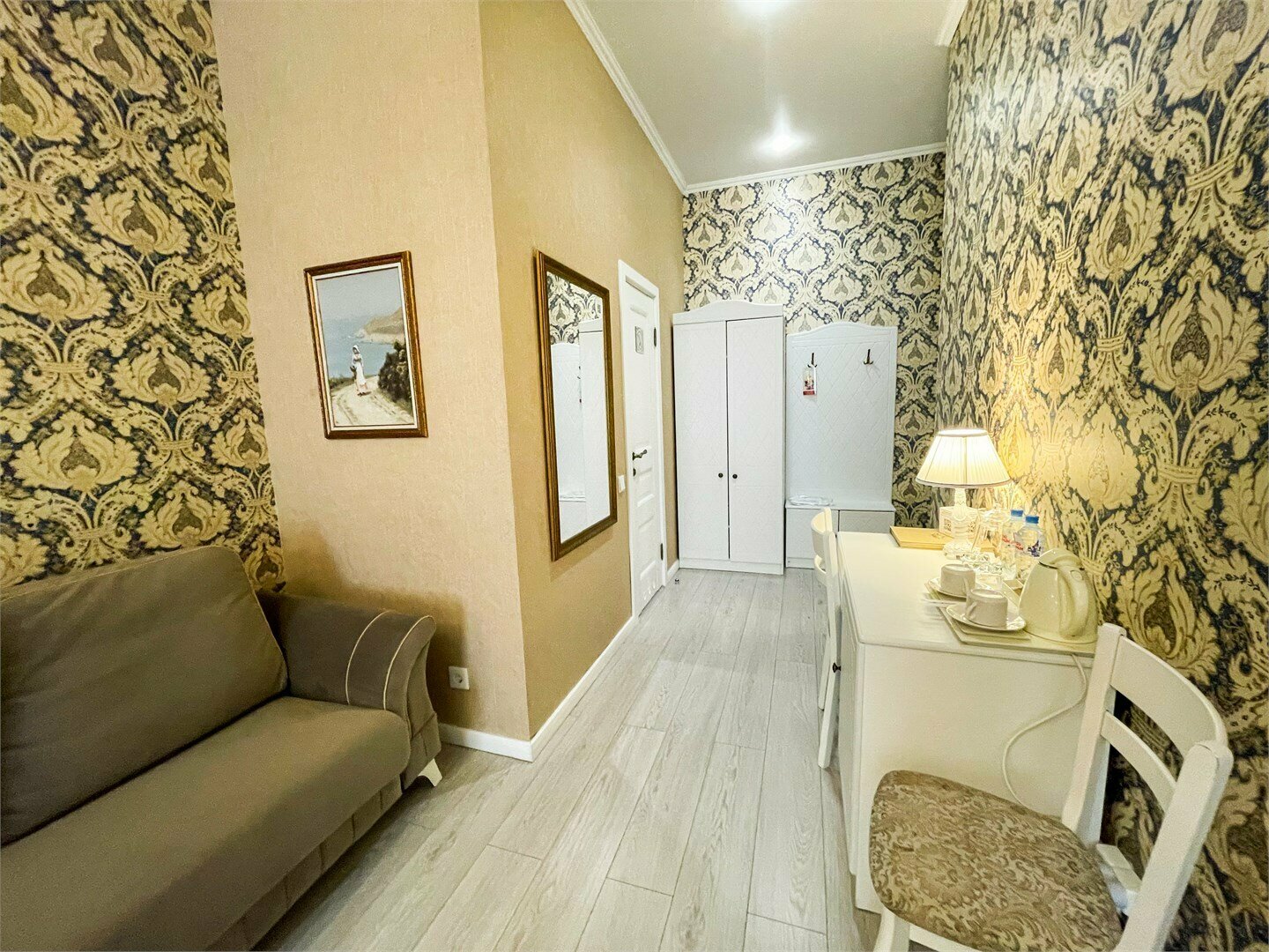 Бизнес с кондиционером (до 4-х человек, Джуниор Сюит)