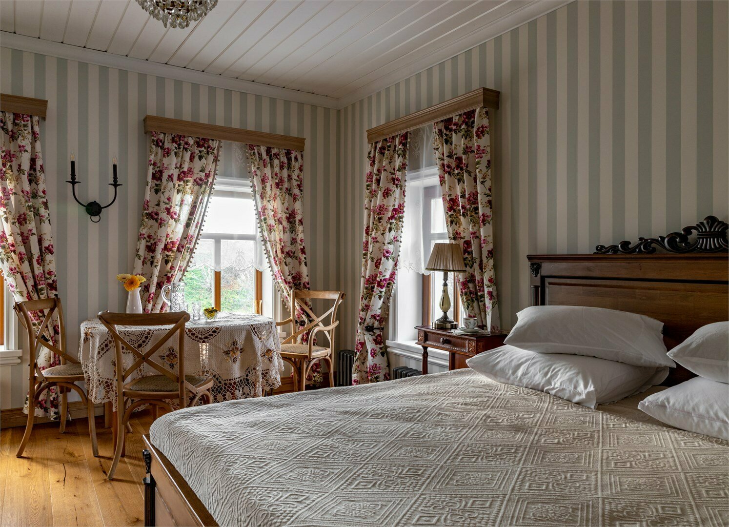 Суперлюкс с кроватью размера "king-size"