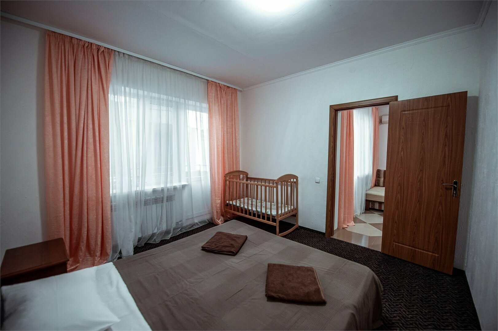 Апартаменты с двумя спальнями 2.3. эт.* 3к.